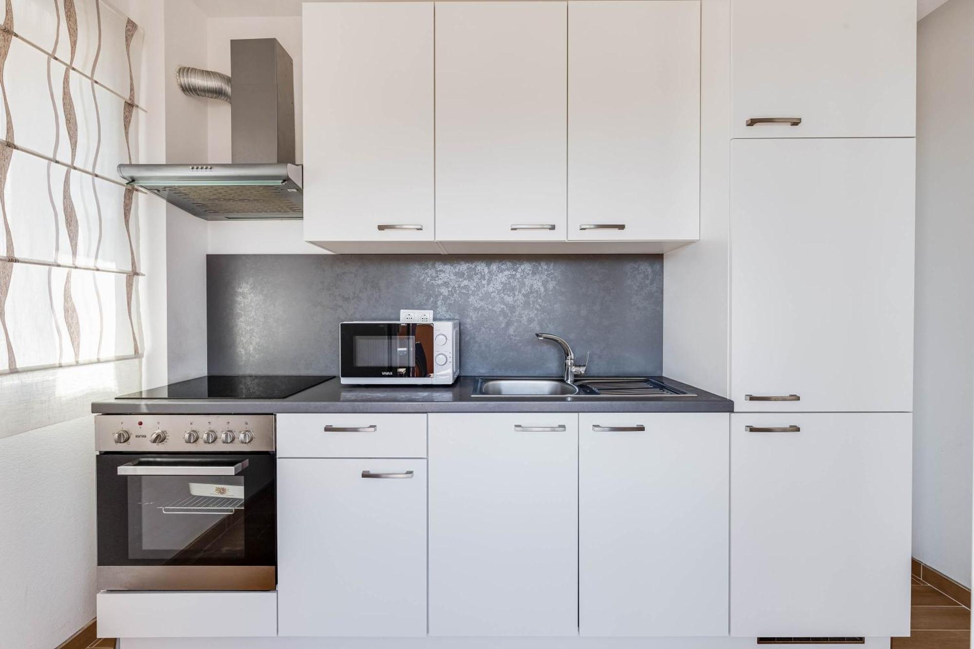 Apartmani Pocrnic Pakoštane Exteriör bild
